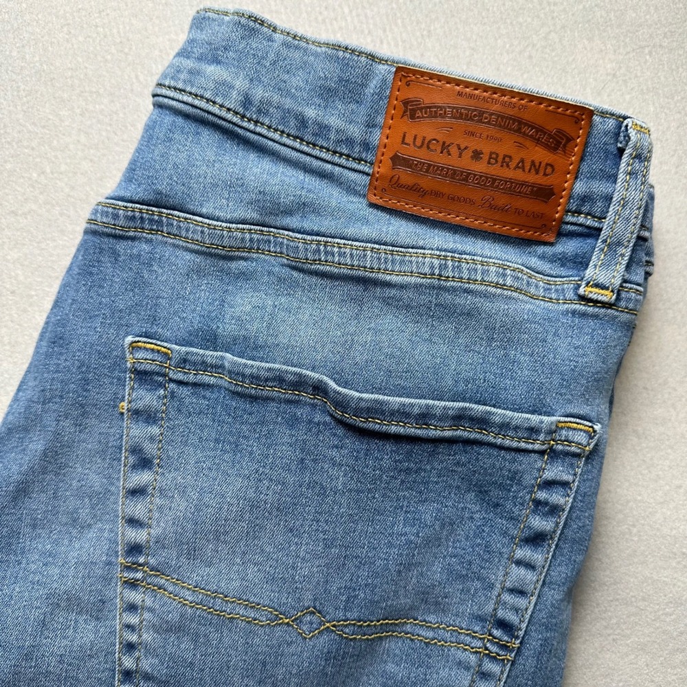 Lucky Brand Jeans Mens 34x32 Blue Straight Leg Medium Wash Denim Pants